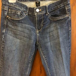 White House Black Market Jeans Size 6 Excllnt cond